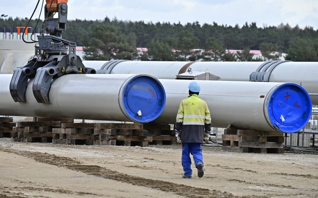 In this file photo taken on March 26, 2019, a man works at the construction site of the Nord Stream 2 gas pipeline in Lubmin, northeastern Germany. [Photo: AFP]