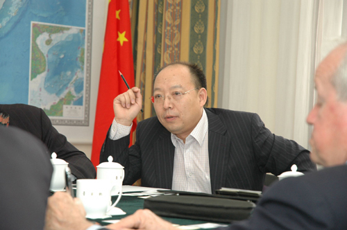构建命运共同体 ——专访欧盟中国城市发展委员会主席张毅