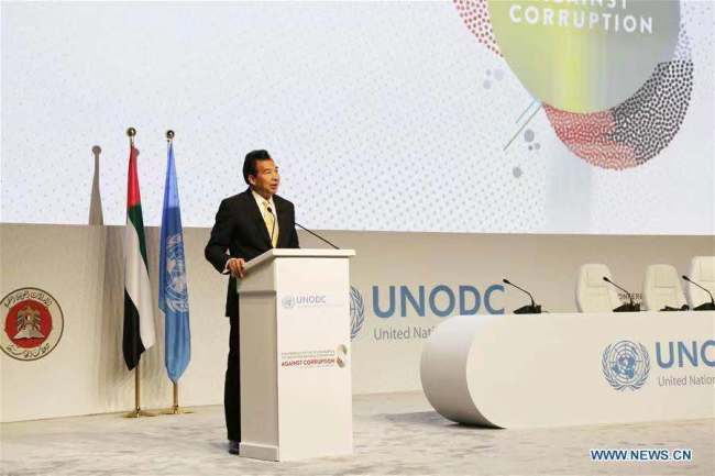 Náměstek čínského ministra zahraničí Luo Zhaohui (Luo Čao-chuej) přednesl projev na protikorupční konferenci OSN v Abú Dhabí, hlavním městě Spojených arabských emirátů, 16. prosince 2019. / Xinhua