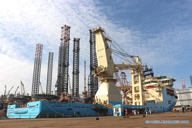 Firma china entrega primer buque de apoyo submarino vendido al extranjero