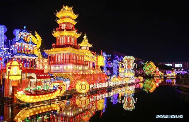 Un festival de lanternes dans l'est de la Chine  