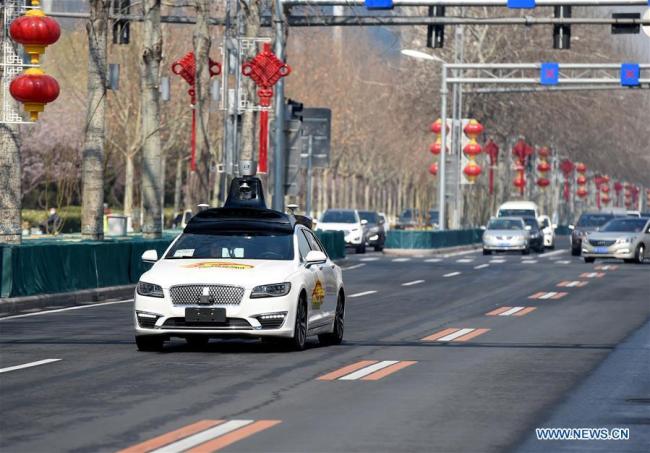 Beijing délivre les premières plaques pour essais routiers de voitures autonomes