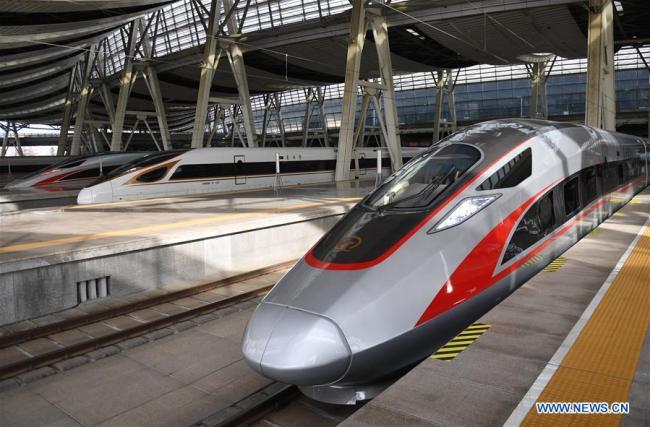 Mise en service d'un nouveau train à grande vitesse Fuxing plus long sur la ligne Beijing-Shanghai