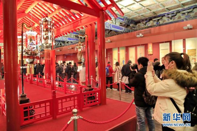 Le 6 janvier, une exposition consacrée au Nouvel An chinois a débuté au Musée du Palais Impérial à Beijing. Quelque 900 objets y sont exposés pour mieux faire connaître les célébrations du Nouvel An et la culture traditionnelle.