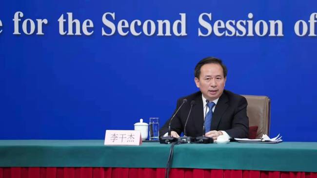 Deux sessions : des ministres chinois expliquent des mesures d’ouverture