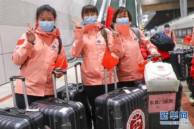 Beijing : retour du premier groupe de la Troupe nationale des travailleurs de la santé