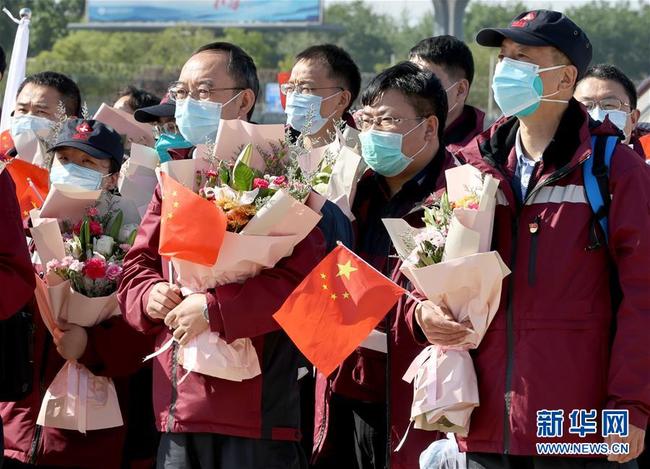 Beijing : retour du dernier groupe de membres de la Troupe nationale des travailleurs de la santé