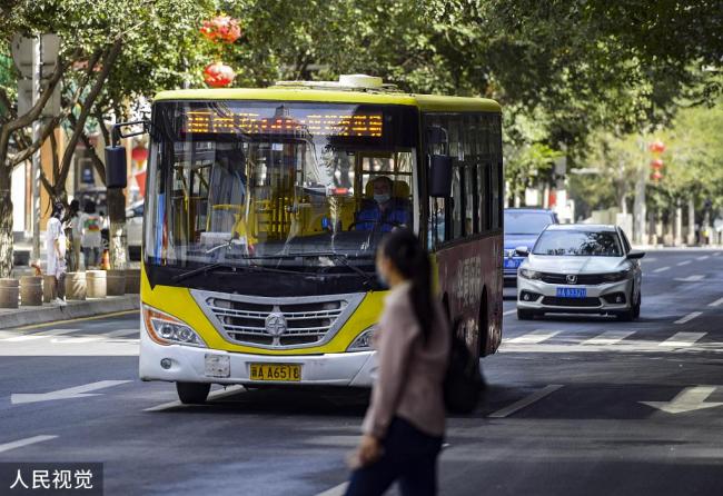 Remise en service des transports publics à Urumqi