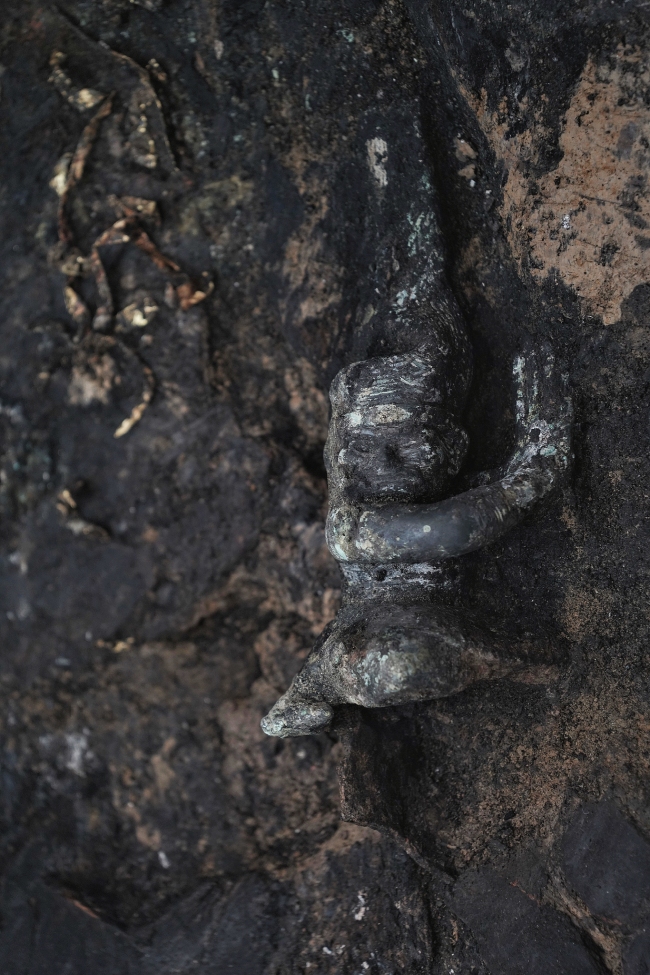 Plus de 1 000 reliques déterrées dans les ruines de Sanxingdui