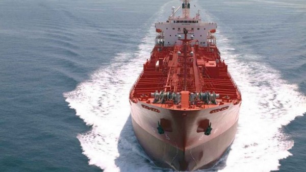 Китай спустил на воду самый большой в мире танкер-рудовоз