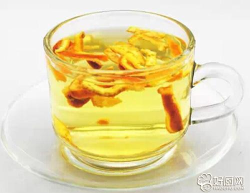 Согласно теории ТКМ (традиционной китайской медицины) кожура мандарина является лекарственным средством 