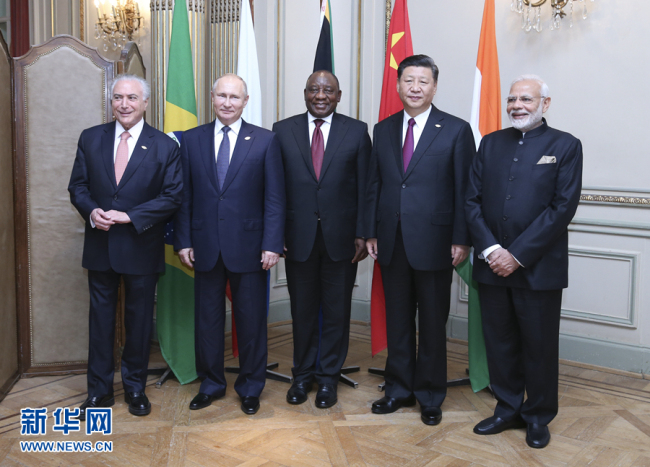 Си Цзиньпин принял участие в неформальной встрече руководителей стран-членов БРИКС