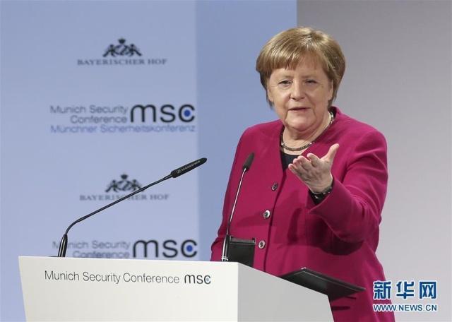 На Мюнхенской конференции по безопасности А. Меркель предупредила об опасностях унилатерализма