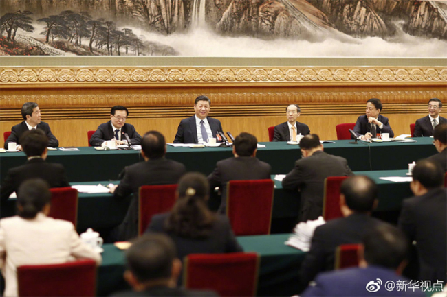 Си Цзиньпин участвовал в панельной дискуссии с депутатами ВСНП от провинции Хэнань