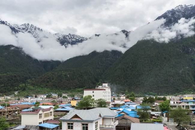 Туризм вместо лесоповала: как жители тибетского Линьчжи богатеют, сохраняя природу