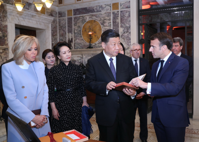 «Визит Си Цзиньпина в Европу»: Лидеры Китая и Франции еще раз пожали друг другу руки