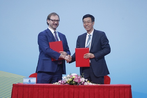 CNCEC подписала c компаниями из России и Индонезии контракты на сумму 610 млн долларов 