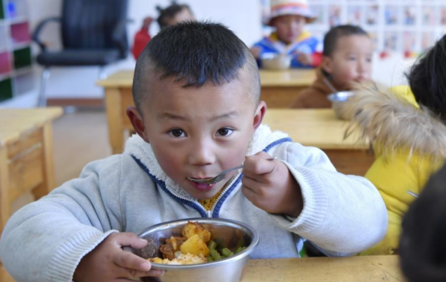 Коефіцієнт зарахування в дитячі садочки у Тибетському АР перевищив 87%