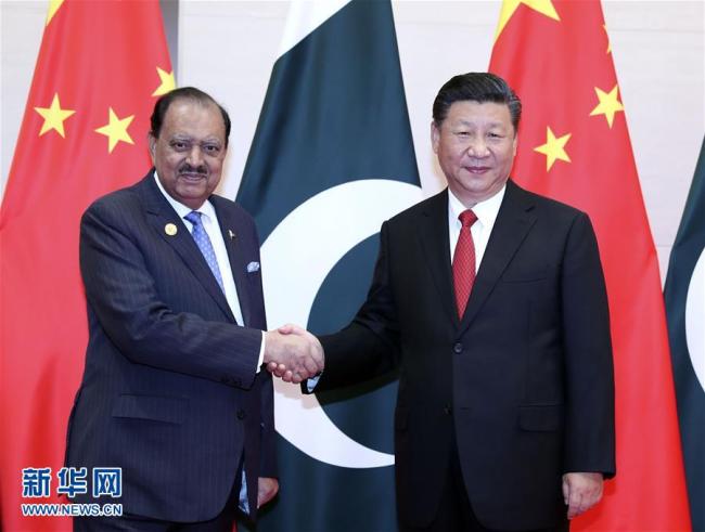 چینی صدر مملکت شی جن پھنگ کی پاکستانی صدر  ممنون حسین سے ملاقات