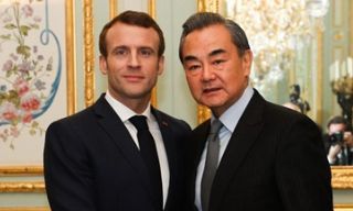 فرانسیسی صدر ایمینویل میکرون کی چینی وزیر خارجہ وانگ ای سے ملاقات 