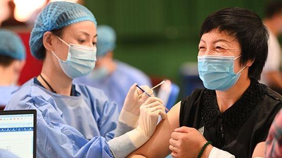 تزریق بیش از 2.6 میلیارد دُز واکسن کرونا در چینا