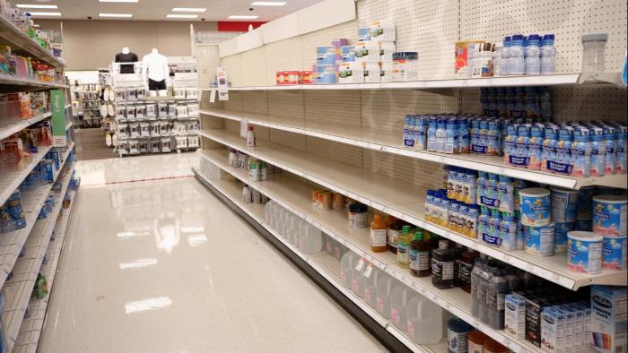 کمبود شیر خشک در ایالت‌های آمریکا والدین را خشمگین کرده استا