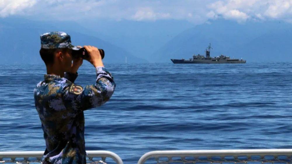 Хятадын АЧА Тайваний далайн эргийн шугамд дөхөж очив
