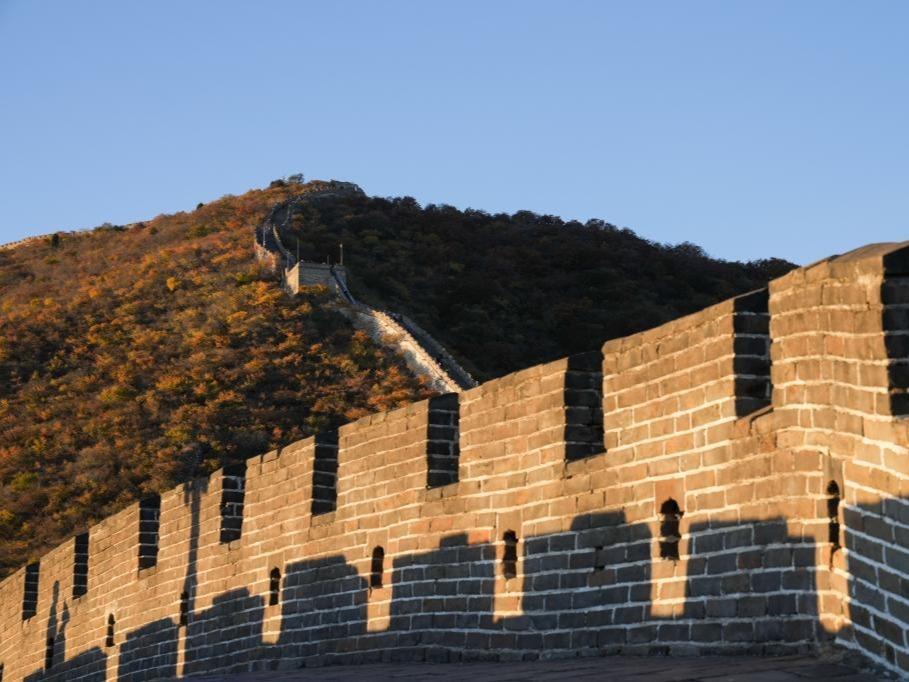 Tembok Besar Seksyen Mutianyu pada Musim Gugur