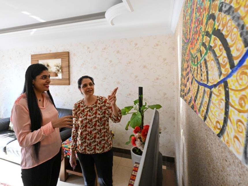 Gadis India Ditarik Kehepatan Lukisan China