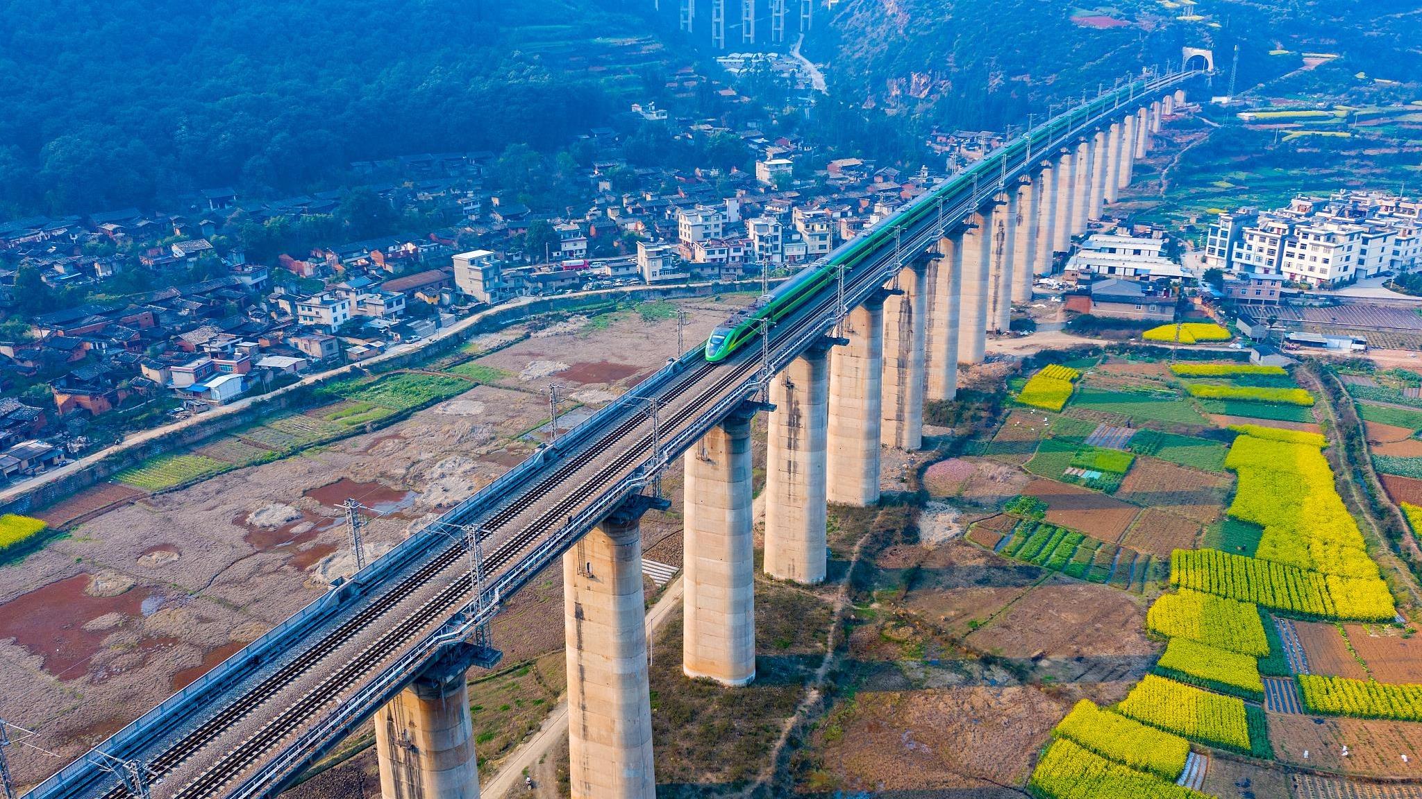 चीन-लाओस रेलमार्ग सञ्चालन भएको एक वर्षको प्रगति
