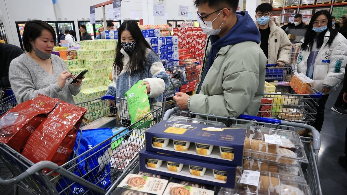 امید چین به رونق مصرف در تعطیلات سال نو با احیای گردشگری، خرید و فروش و بخش خدماتا