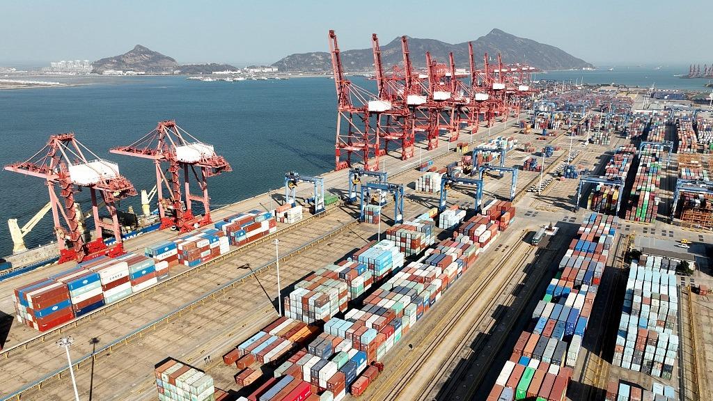 Chiny stymulują szybkie odbicie gospodarcze, stabilizują handel zagraniczny i inwestycje