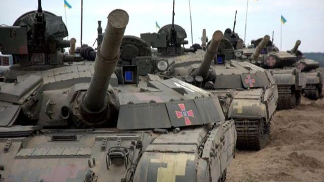 Барууны орнууд Украинд эхний ээлжийн танкаа нийлүүлнэ 