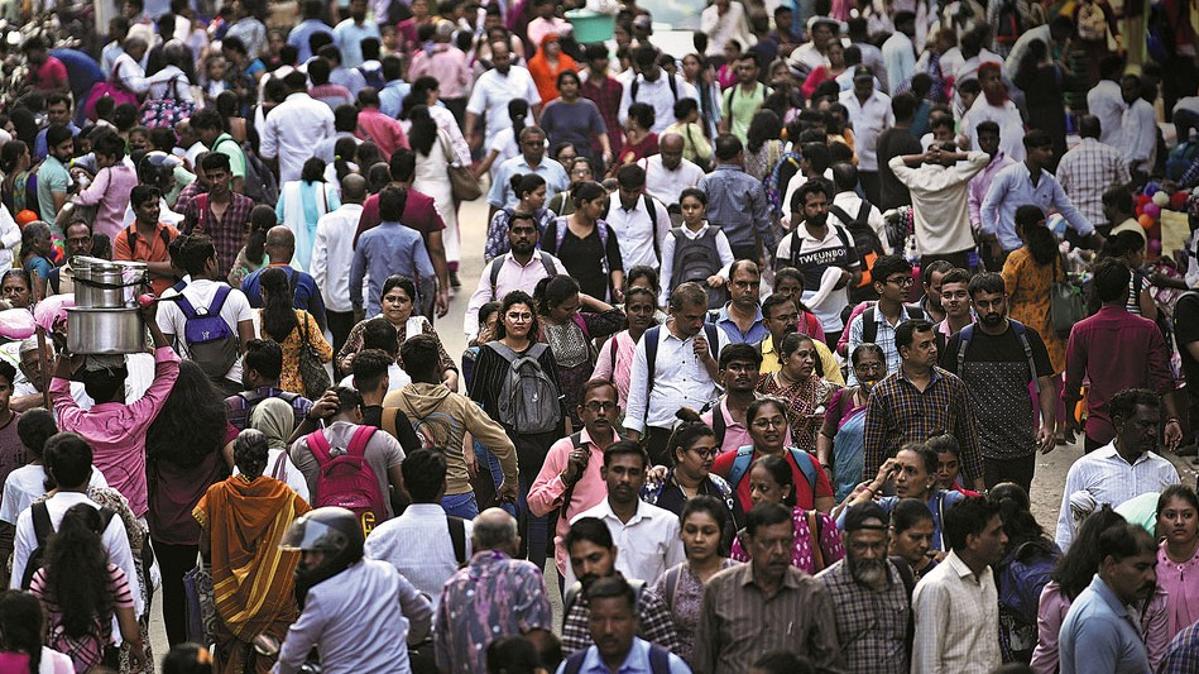 کارشناسان و سیاستمداران هندی نگران بیکاری در میان رشد جمعیت هستند