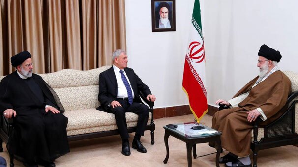 خامنه ای: حضور یک آمریکایی‌هم در عراق زیاد استا