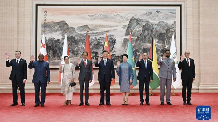 رهبر چین: به همه دوستان برای سفر به چنگ‌دو خوش آمد می گویما