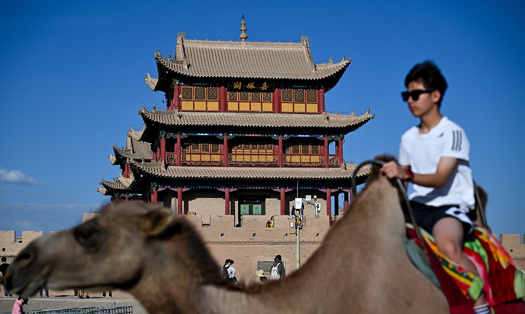 Jiayuguan di Gansu, Destinasi Pelancongan yang Menarik