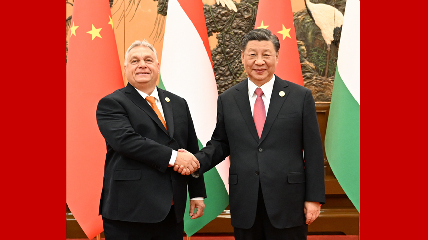 Xi Jinping spotkał się z premierem Węgier