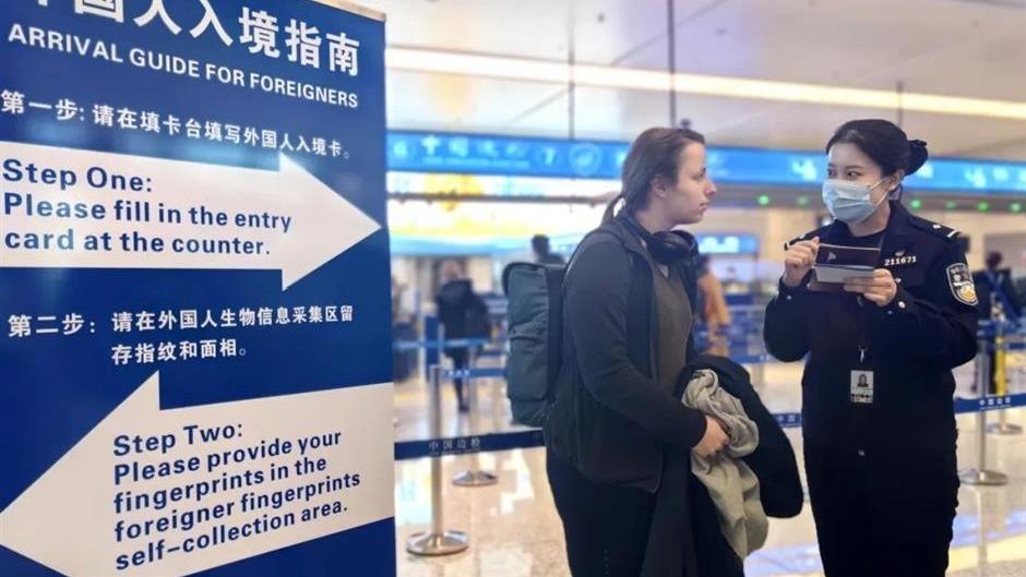 در روز اول معافیت از ویزا برای 6 کشور چه نفر وارد چین شدند؟ا