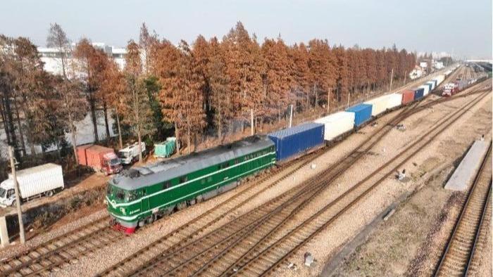 راه اندازی نخستین قطار باری چین-اروپای 2024 توسط شانگهایا