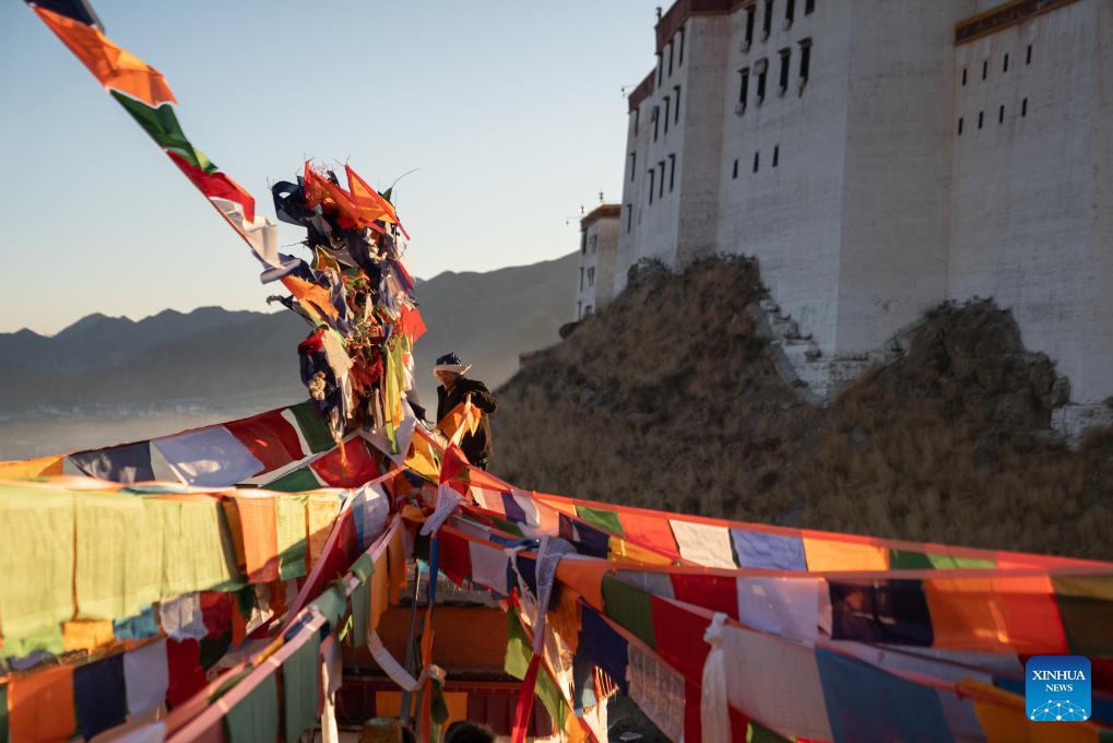 طلوع صبحگاهی در منطقه «سانگ‌جوزی» تبت به روایت دوربین