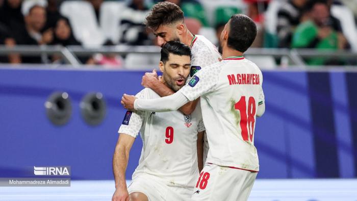 جام ملت‌های آسیا؛ ایران با پیروزی مقابل امارات با صدرنشینی صعود کردا