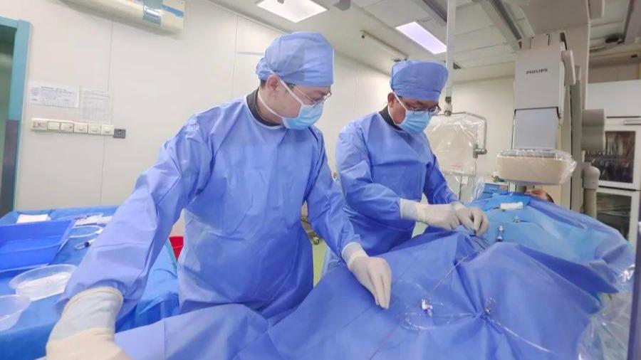 1056 کودک از شین جیانگ تحت عمل جراحی قلب رایگان قرار می‌گیرندا