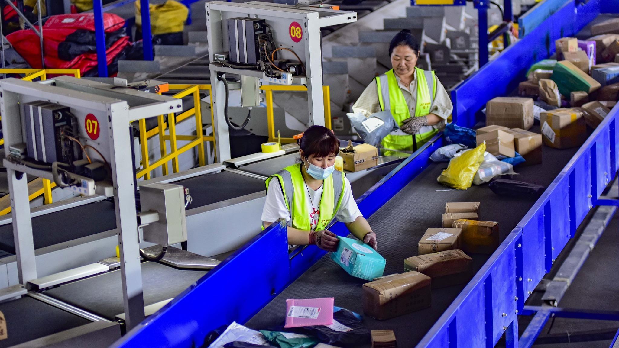 تبریک شی جین پینگ به همه کارکنان در سراسر چین به مناسبت روز جهانی کارگرا