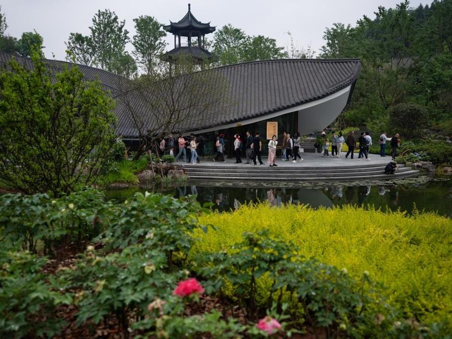 Pameran Hortikultur Antarabangsa Chengdu Gamit Pengunjung