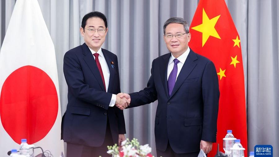 دیدار نخست وزیران چین و ژاپنا