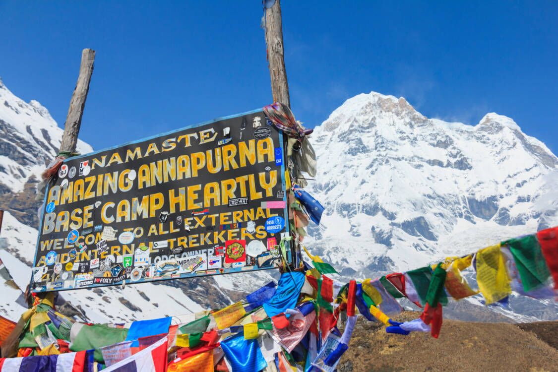 अन्नपूर्ण आधार शिविरमा पर्यटकको चहलपहल