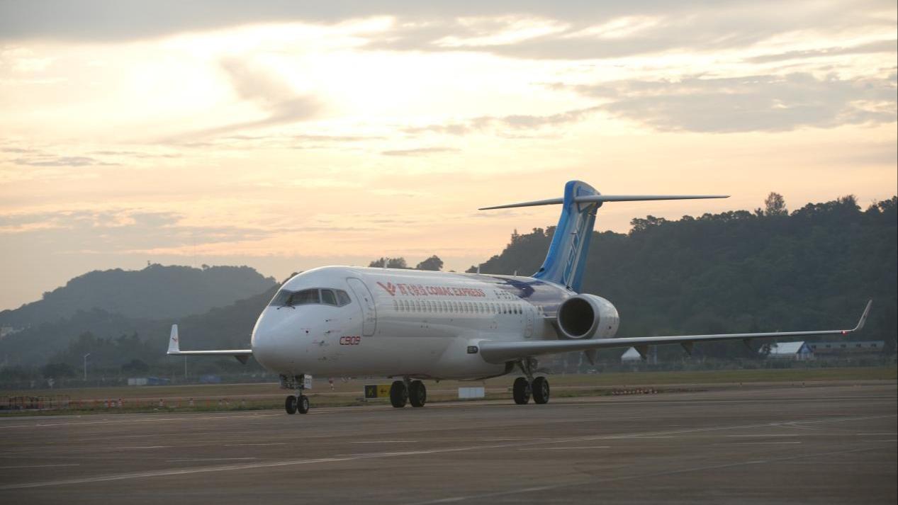 中国COMAC 小型機｢ARJ21｣に｢C909｣の名称を追加