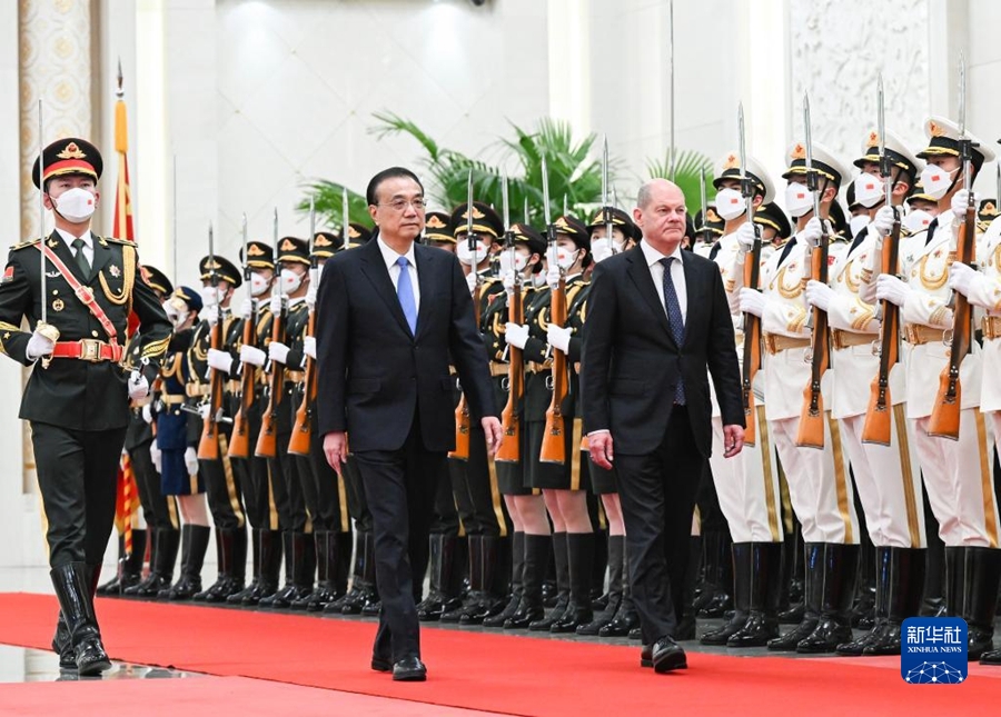 Kryeministri kinez Li Keqiang priti homologun gjerman(Foto:Xinhua)