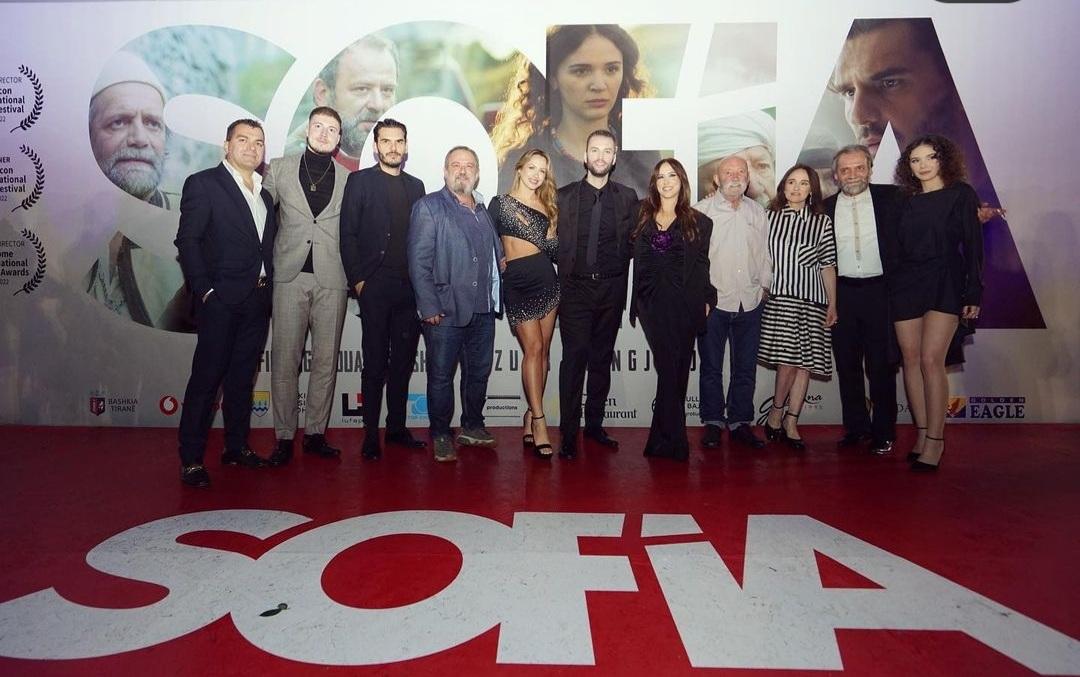 Regjisori Eduart Grishaj ne premieren e filmit Sofia (Foto nga Instagrami)